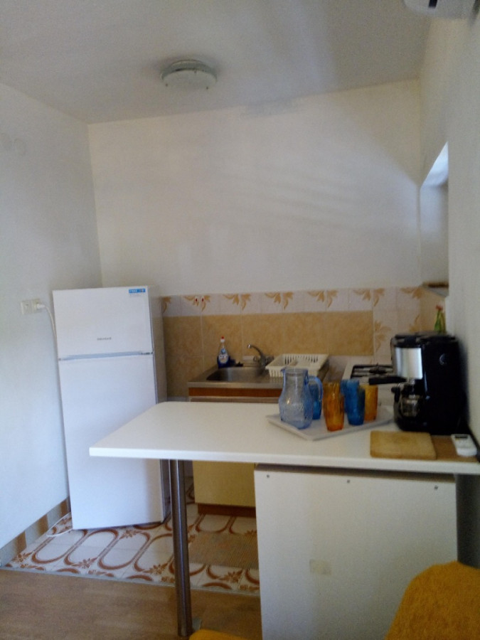 Gornji Apartman, Apartmani Sani uz samo more, Stara Novalja, otok Pag, Hrvatska Stara Novalja