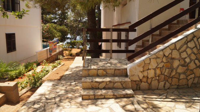 Gornji Apartman, Apartmani Sani uz samo more, Stara Novalja, otok Pag, Hrvatska Stara Novalja